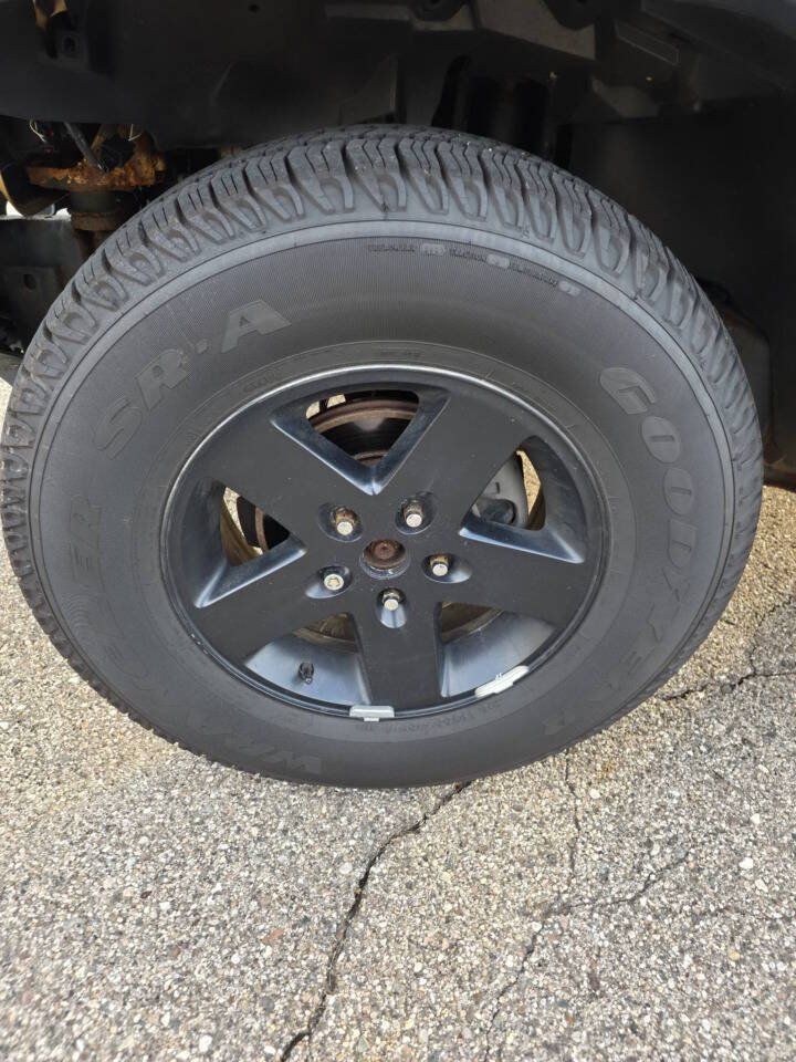 Used 2014 Jeep Wrangler Sport AWD/4WD image 28