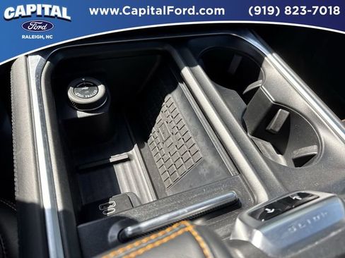 Certified 2025 Ford Expedition Tremor image 31