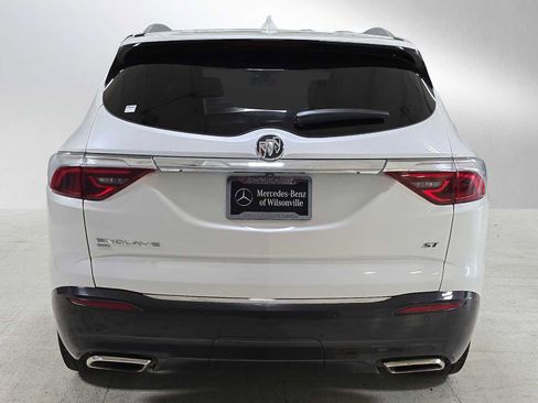 Used 2023 Buick Enclave Essence w/ Experience Buick Package AWD/4WD image 4