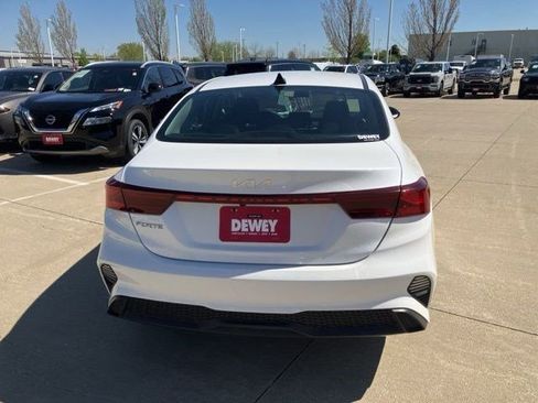 Used 2024 Kia Forte LXS FWD image 7