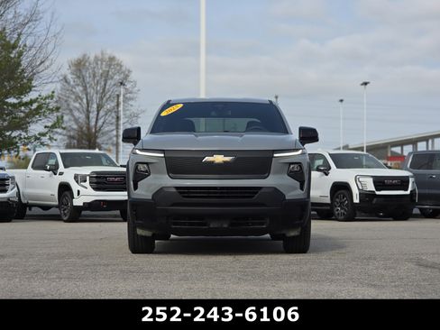 Used 2025 Chevrolet Silverado EV W/T image 2