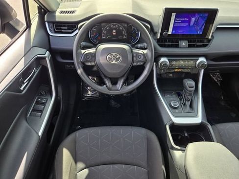 Used 2024 Toyota RAV4 XLE AWD/4WD image 12