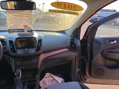 Used 2019 Ford Escape SE image 20