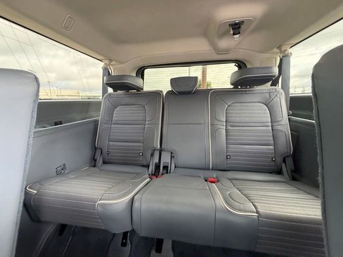 Used 2022 Lincoln Navigator L Black Label AWD/4WD image 8