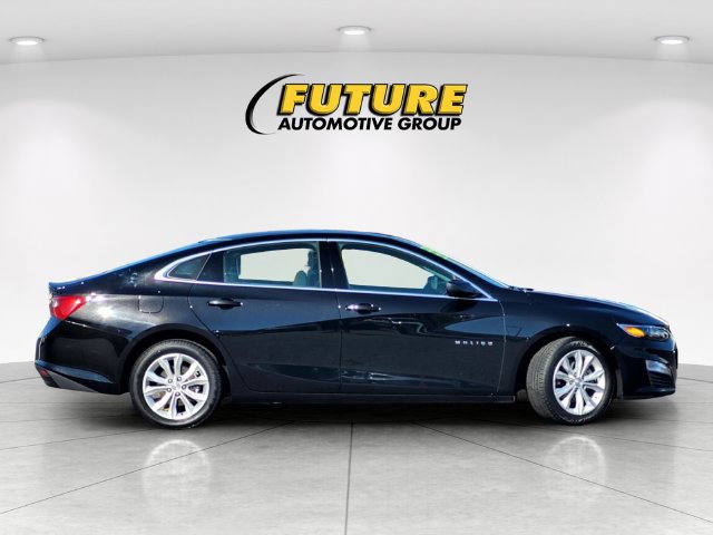 Used 2025 Chevrolet Malibu LT FWD image 3