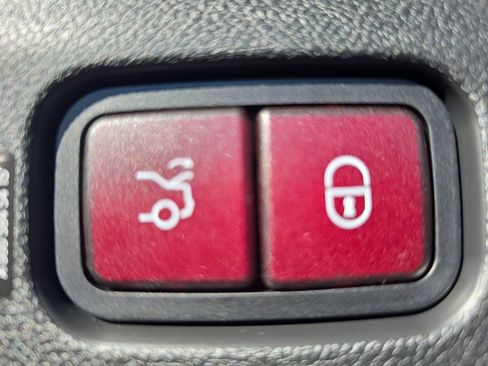 New 2026 Mercedes-Benz E 350 4MATIC Sedan image 14