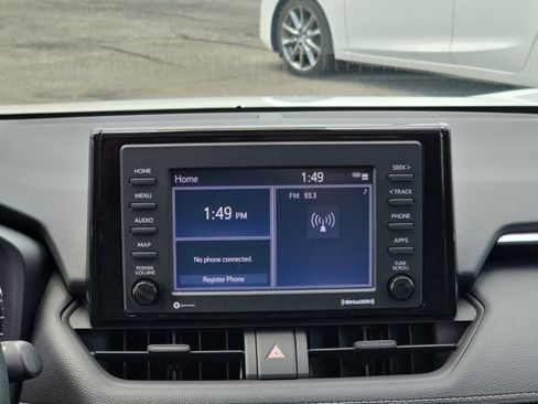 Certified 2021 Toyota RAV4 XLE w/ Convenience Package FWD image 14