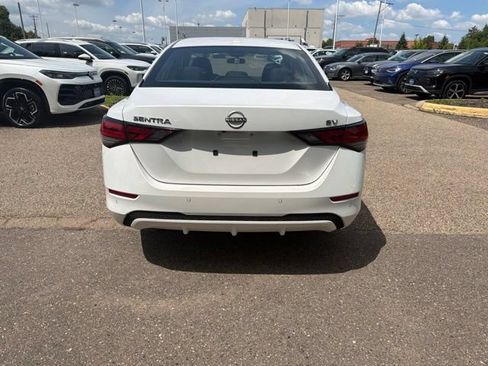 Used 2024 Nissan Sentra SV FWD image 6