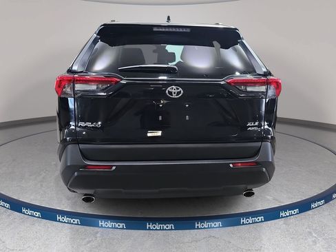 Used 2025 Toyota RAV4 XLE AWD/4WD image 7