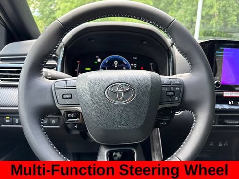 Used 2026 Toyota Camry SE w/ Convenience Package FWD image 16