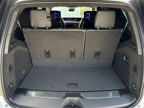 New 2026 Cadillac Escalade Platinum Sport w/ LPO, ONYX Package image 11