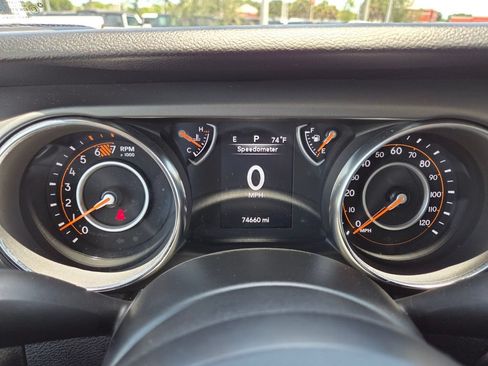 Used 2021 Jeep Wrangler Sport AWD/4WD image 33