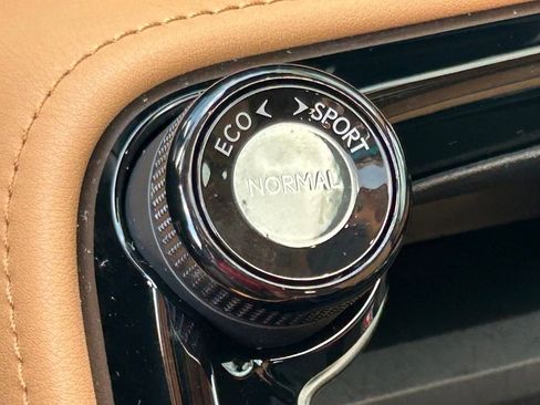 Used 2022 Lexus NX 250 FWD w/ Premium Package image 23