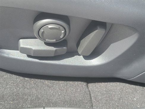 New 2025 Land Rover Range Rover Evoque S image 14