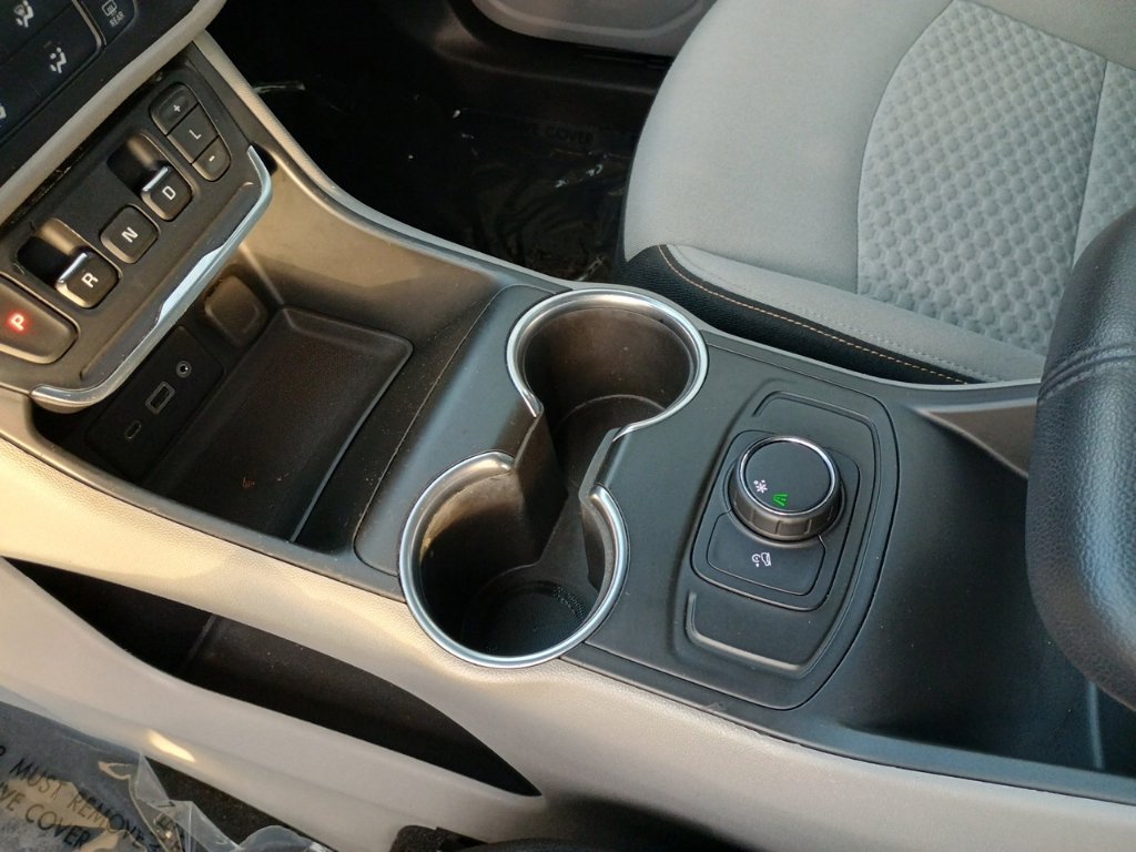 Used 2018 GMC Terrain SLE FWD image 31