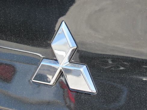 New 2026 Mitsubishi Outlander ES FWD image 12