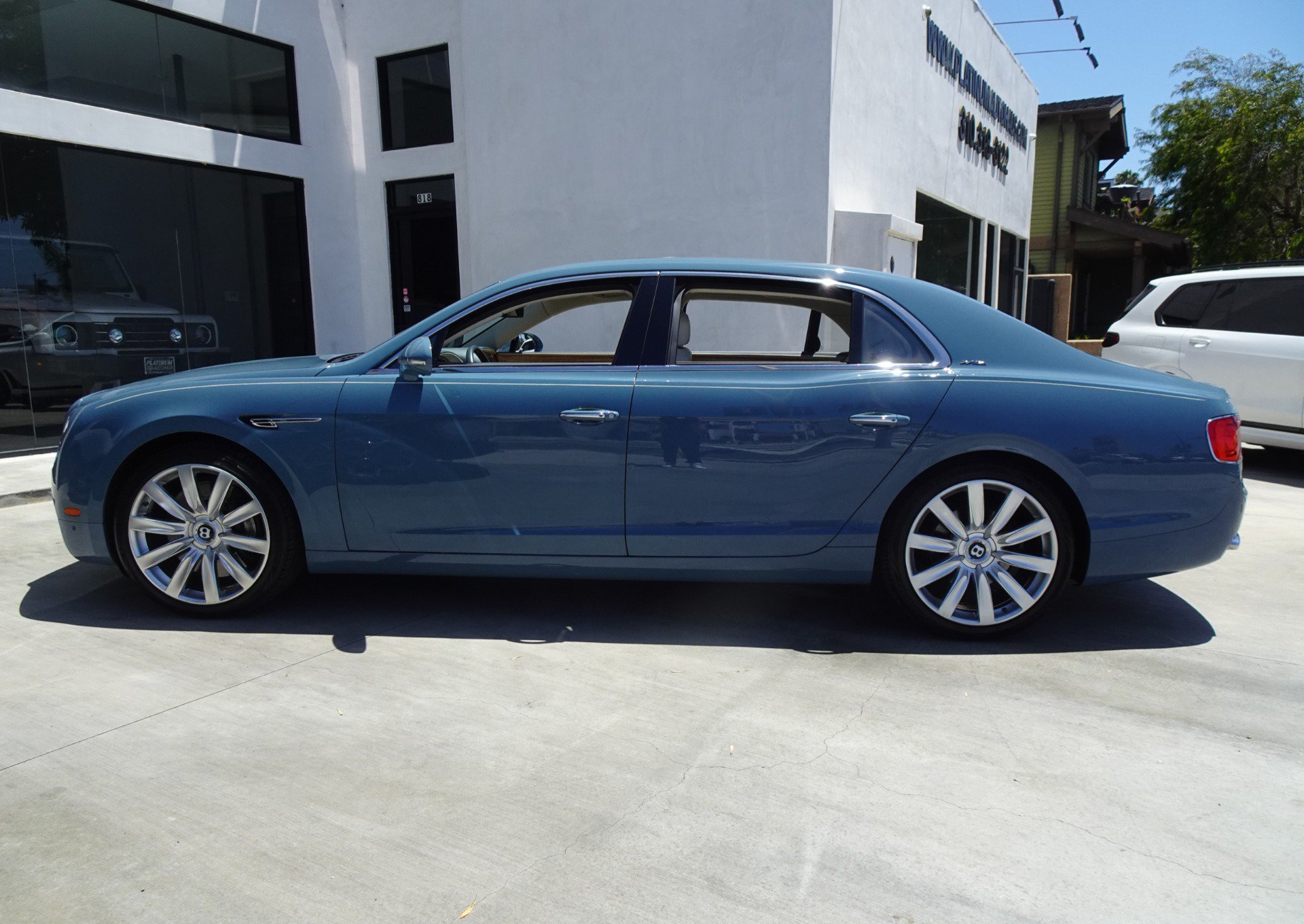 Used 2014 Bentley Flying Spur W12 AWD/4WD image 3