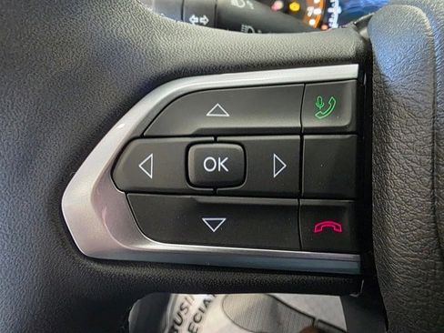 New 2026 Jeep Compass Latitude image 14