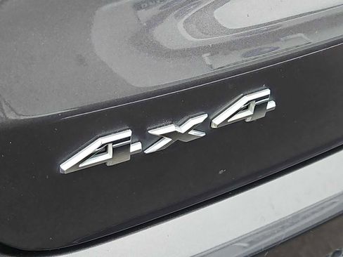 Used 2019 Jeep Compass Latitude w/ Popular Equipment Group image 13