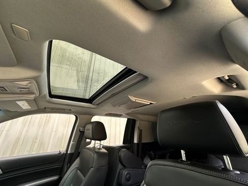 Used 2020 GMC Yukon XL Denali w/ Denali Ultimate Package image 40