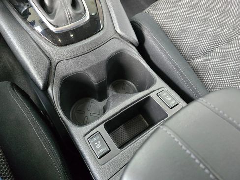 Used 2022 Nissan Rogue Sport SV image 33