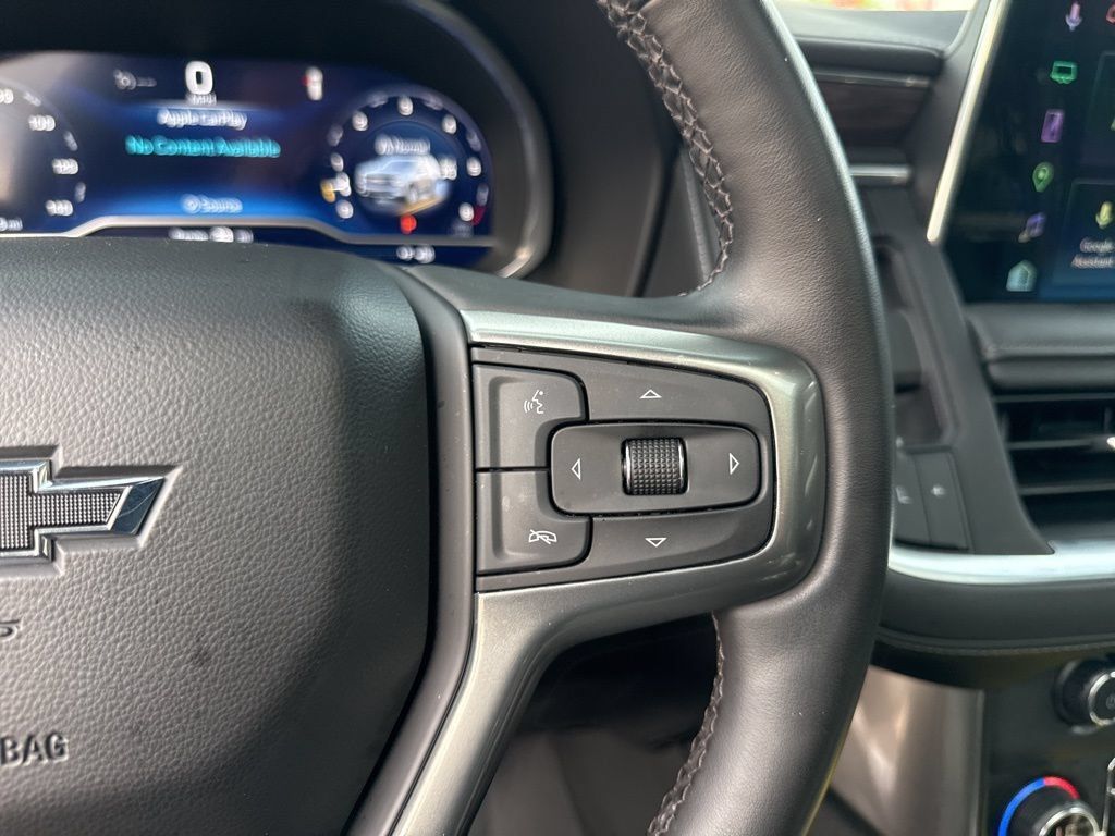Used 2023 Chevrolet Tahoe Z71 w/ Luxury Package AWD/4WD image 24