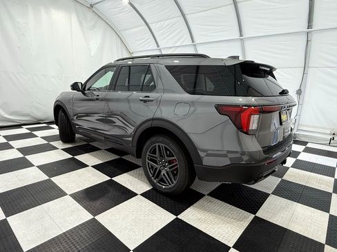 New 2026 Ford Explorer ST-Line w/ ST-Line Street Pack image 2