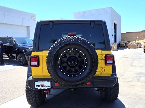Used 2021 Jeep Wrangler Unlimited Rubicon AWD/4WD image 4
