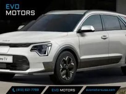 Used 2024 Kia Niro Wind w/ Wind Preserve Package