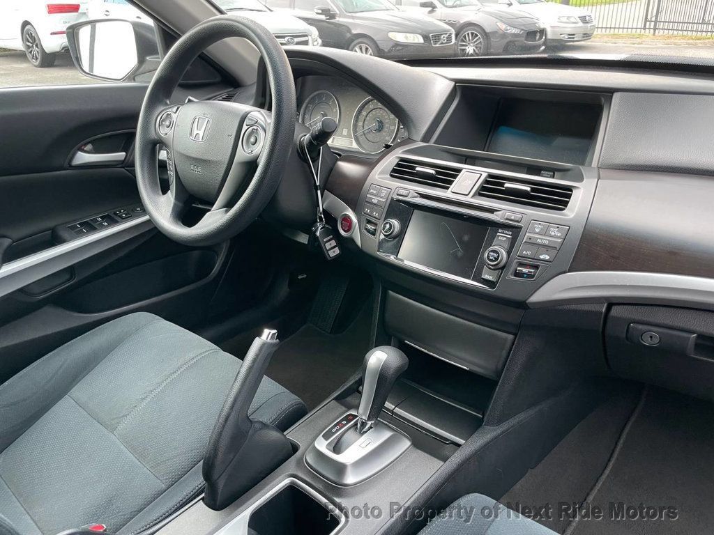 Used 2013 Honda Crosstour EX image 15