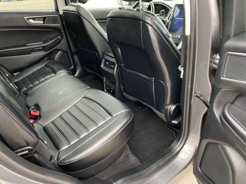 Used 2024 Ford Edge SEL w/ Convenience Package image 13