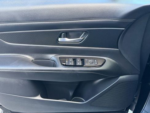 Certified 2025 Nissan Murano SV FWD image 32