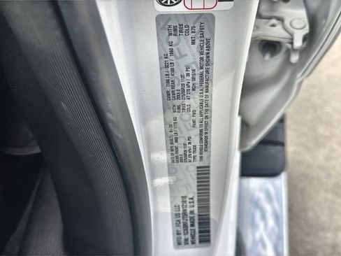 Used 2024 RAM 1500 Laramie AWD/4WD image 33