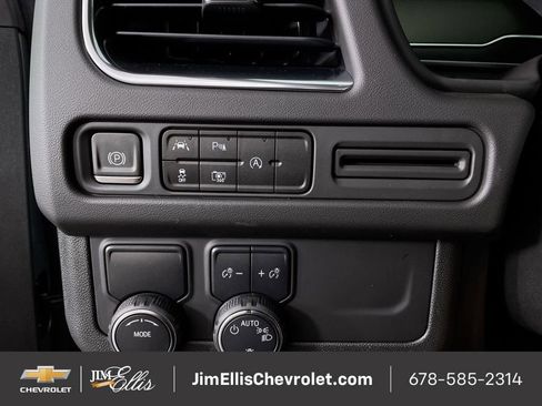 Used 2023 Chevrolet Tahoe LT w/ LT Signature Plus Package image 19