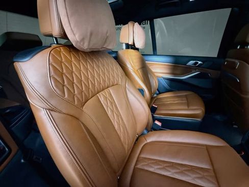 Used 2024 BMW X7 M60i w/ Executive Package AWD/4WD image 30