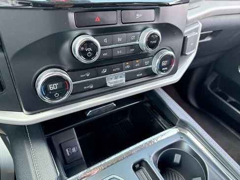 Used 2022 Ford Expedition XLT RWD image 19