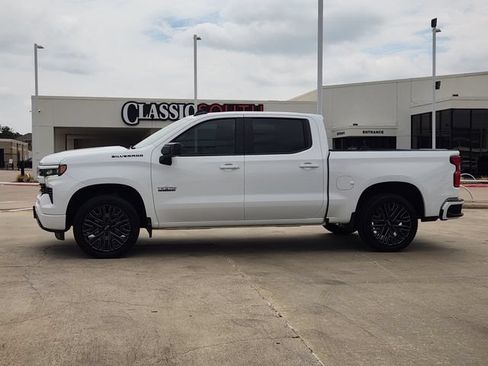 Used 2022 Chevrolet Silverado 1500 RST w/ Rally Edition RWD image 11