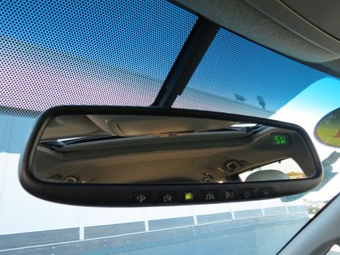 Used 2011 Toyota Sienna XLE image 28