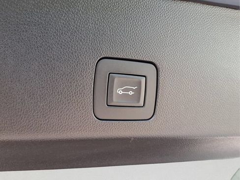 Used 2023 Buick Encore GX Essence w/ Experience Buick Package AWD/4WD image 24