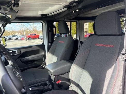 Used 2025 Jeep Wrangler Unlimited Rubicon AWD/4WD image 20