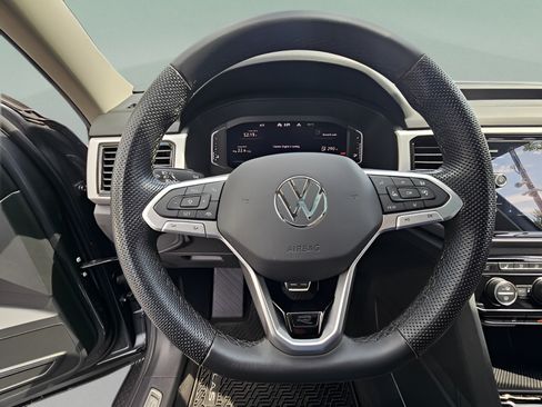 Certified 2023 Volkswagen Atlas SEL Premium AWD/4WD image 24