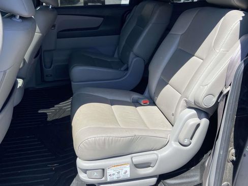 Used 2015 Honda Odyssey Touring image 6