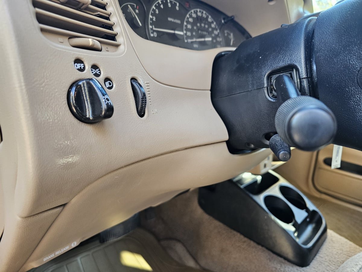 Used 2002 Ford Ranger 4x4 SuperCab image 13