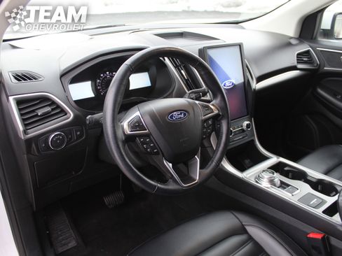 Used 2022 Ford Edge SEL image 12