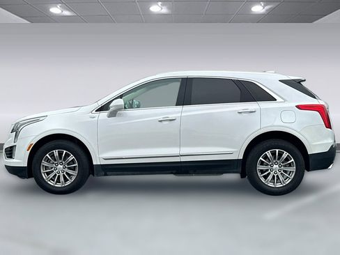 Used 2018 Cadillac XT5 Luxury w/ Driver Awareness Package image 2