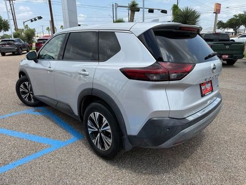 Used 2021 Nissan Rogue SV image 5