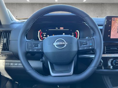 New 2026 Nissan Pathfinder Platinum image 21