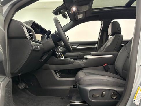 New 2026 GMC Terrain Elevation w/ Elevation Premium Package image 17