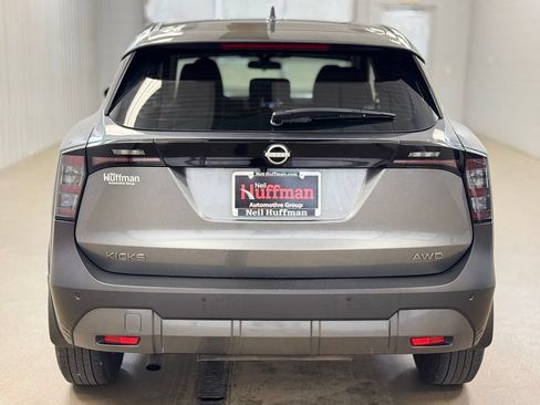 Used 2025 Nissan Kicks S AWD/4WD image 6