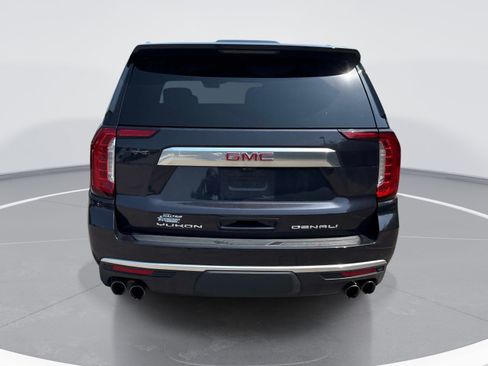 Used 2024 GMC Yukon XL Denali w/ Advanced Technology Package AWD/4WD image 7